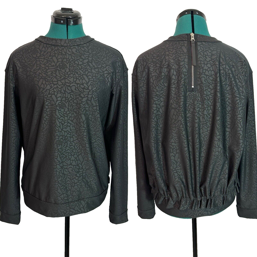 LULULEMON Departure Top Pullover Size 8 Black Long Sleeve Petal Camo Embossed